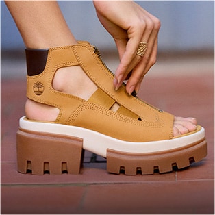 closeup image of a women's wheat sandal